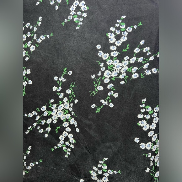 Equipment Femme Liam Silk Contrast-Sleeve Tee - Picture 4 of 10